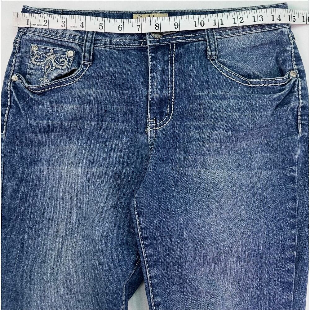 Earl Jean Embellished Moderate Bootcut Jeans Medium Wash Size 8 Average - Picture 12 of 13